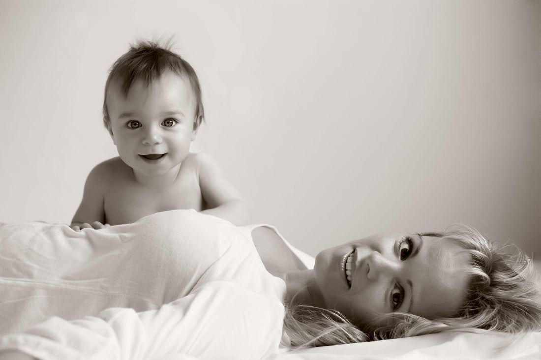 How to Get More Sleep As a New Parent; by Lucy Wolfe - Baby Elegance