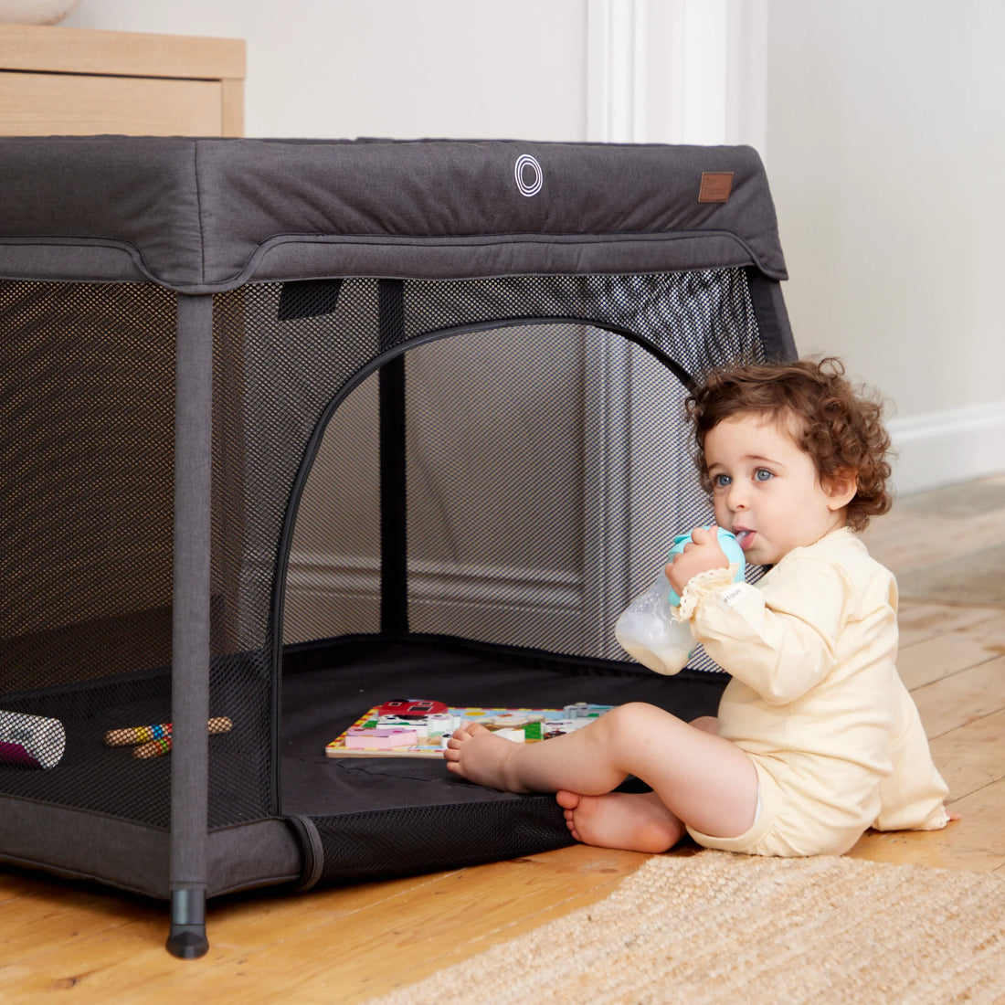 Air2 Travel Cot