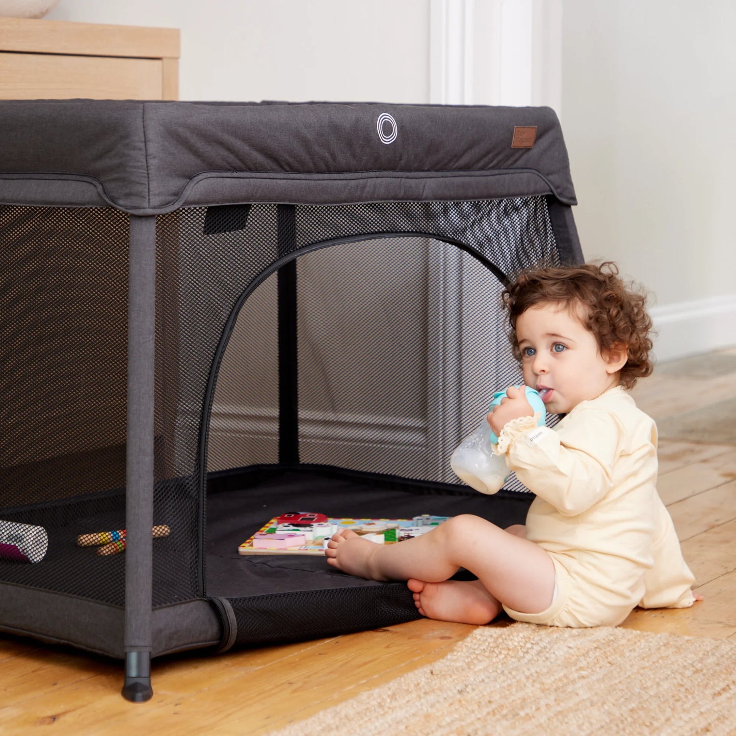 Air2 Travel Cot