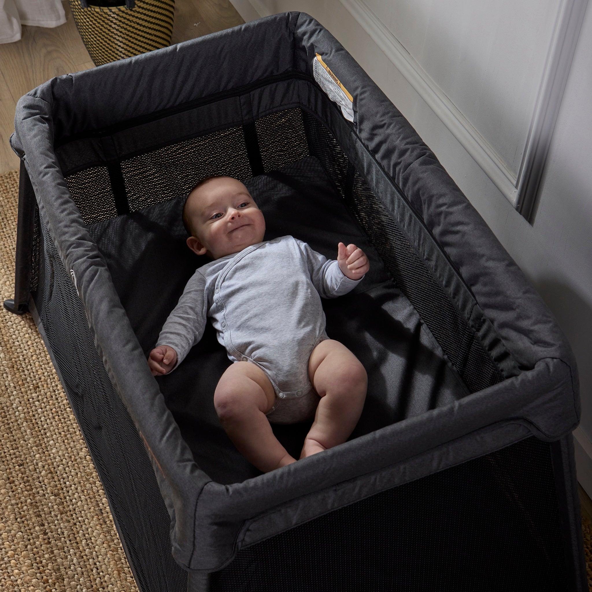 Air2 Travel Cot