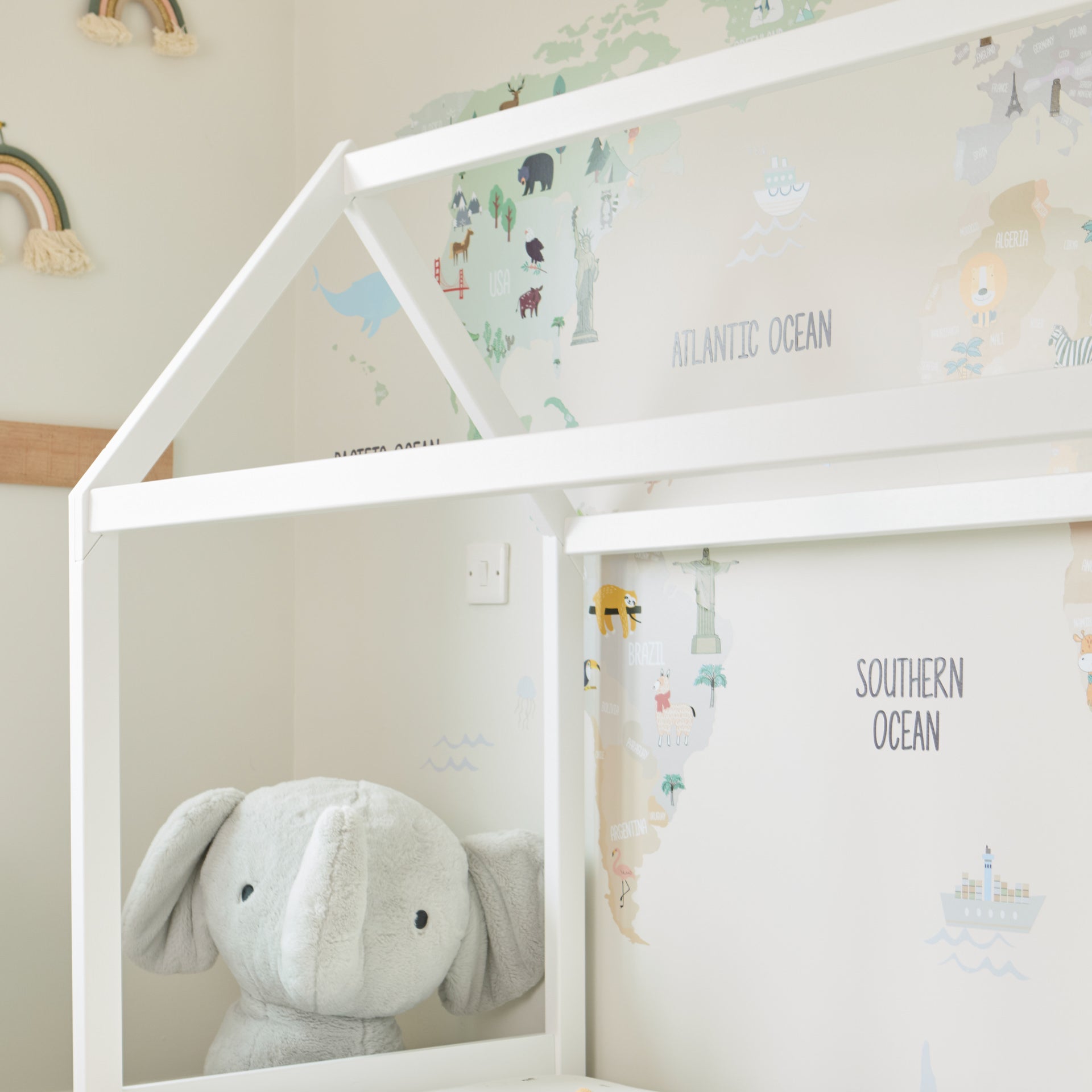 HUT Toddler Bed