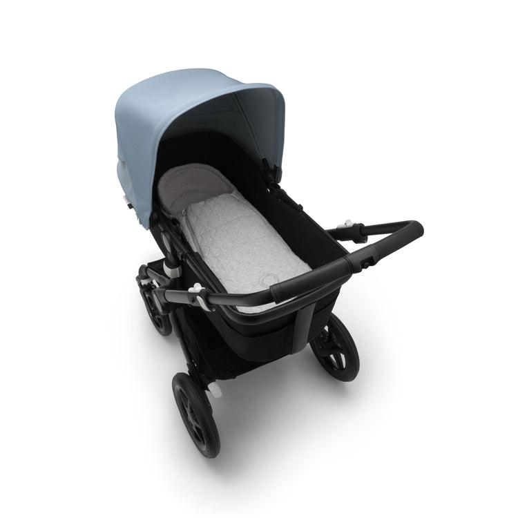 Original JPG-80215GM01_bugaboo_newborn_inlay_LIGHT_GM_bgb_fox2_c
